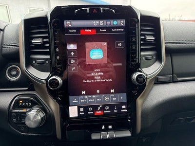 2022 RAM 1500 Laramie 4x4 Crew Cab 5'7" Box