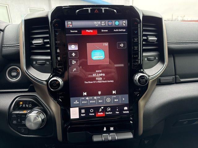 2022 RAM 1500 Laramie 4x4 Crew Cab 5'7" Box