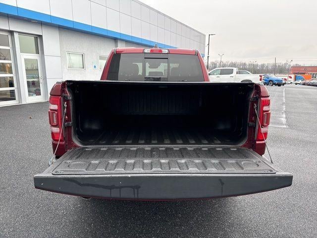 2022 RAM 1500 Laramie 4x4 Crew Cab 5'7" Box