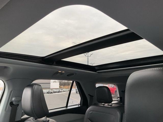 2022 Ford Explorer XLT 4WD