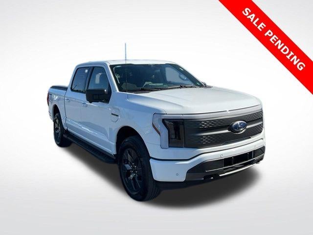 2023 Ford F-150 Lightning XLT 4WD SuperCrew 5.5' Box