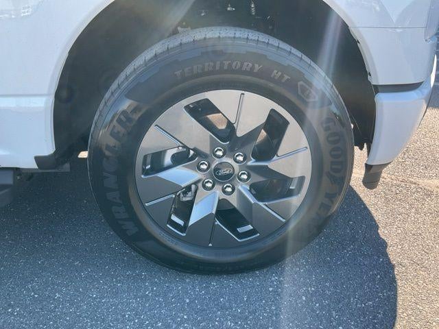 2023 Ford F-150 Lightning XLT 4WD SuperCrew 5.5' Box