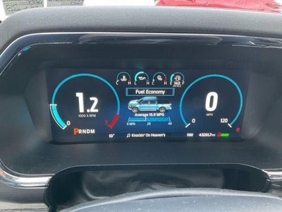 2022 Ford F-150 LARIAT 4WD SuperCrew 5.5' Box