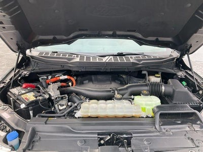 2022 Ford F-150 LARIAT 4WD SuperCrew 5.5' Box