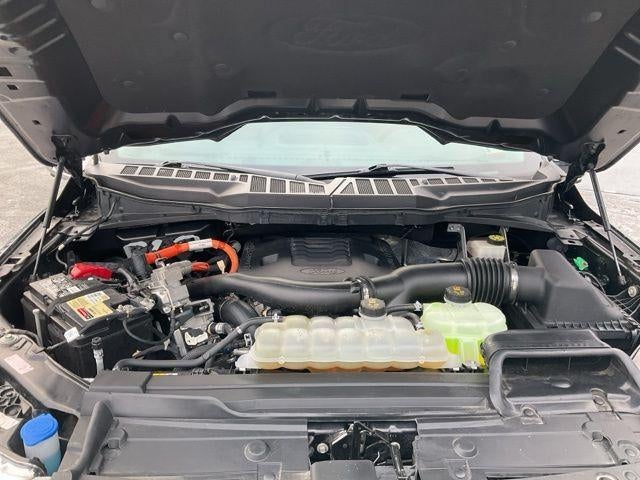 2022 Ford F-150 LARIAT 4WD SuperCrew 5.5' Box