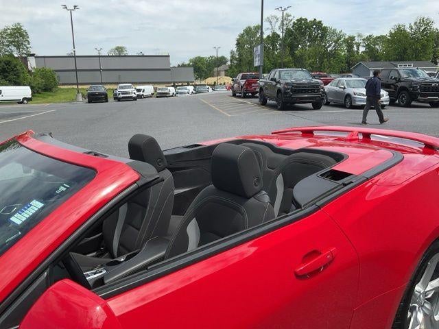 2016 Chevrolet Camaro 2dr Convertible 1LT