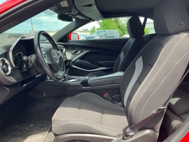 2016 Chevrolet Camaro 2dr Convertible 1LT