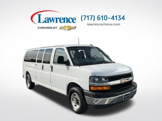 2025 Chevrolet Express Passenger 3500 Extended Wheelbase Rear-Wheel Drive 1LT