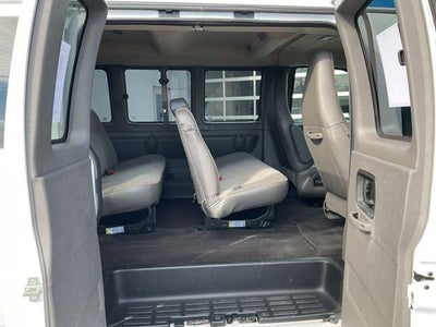 2025 Chevrolet Express Passenger 3500 Extended Wheelbase Rear-Wheel Drive 1LT