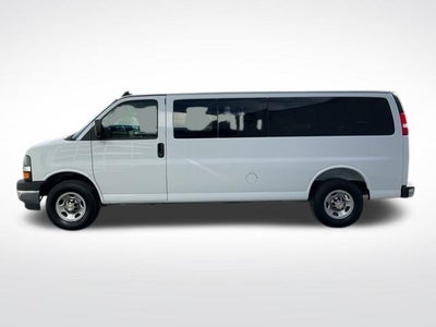 2025 Chevrolet Express Passenger 3500 Extended Wheelbase Rear-Wheel Drive 1LT