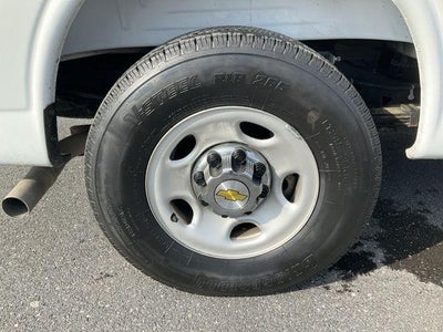 2025 Chevrolet Express Passenger 3500 Extended Wheelbase Rear-Wheel Drive 1LT