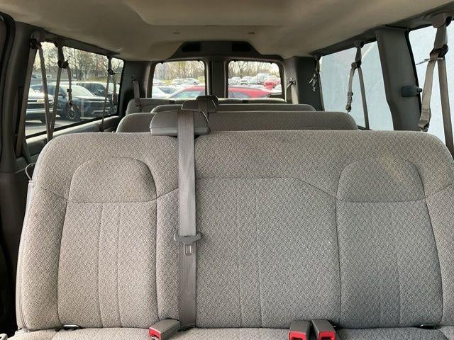 2025 Chevrolet Express Passenger 3500 Extended Wheelbase Rear-Wheel Drive 1LT