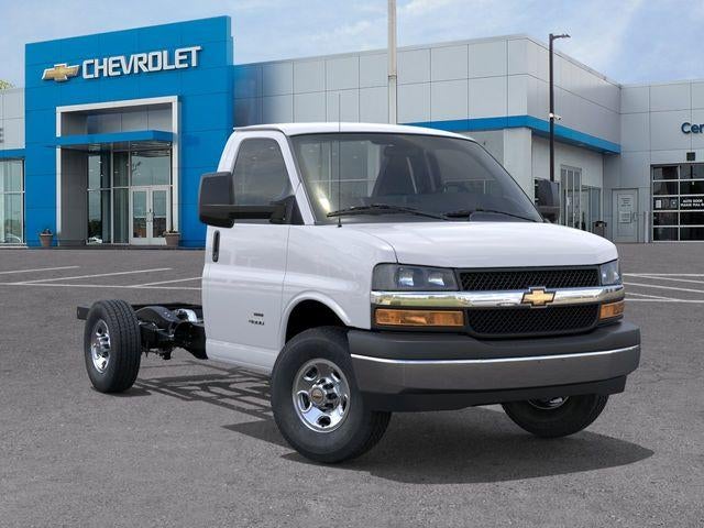 2026 Chevrolet Express Cutaway 3500 Base