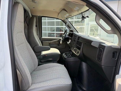2024 Chevrolet Express Cutaway 3500 Base