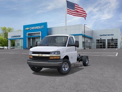 2026 Chevrolet Express Cutaway 3500 Base