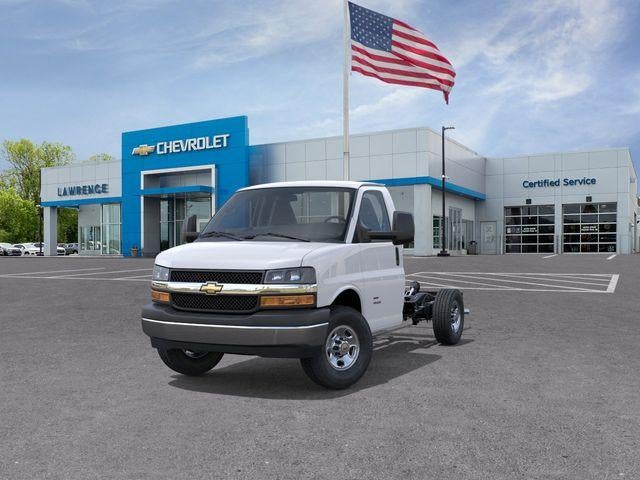 2026 Chevrolet Express Cutaway 3500 Base