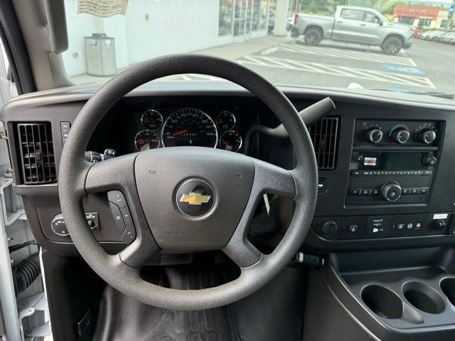 2024 Chevrolet Express Cutaway 3500 Base