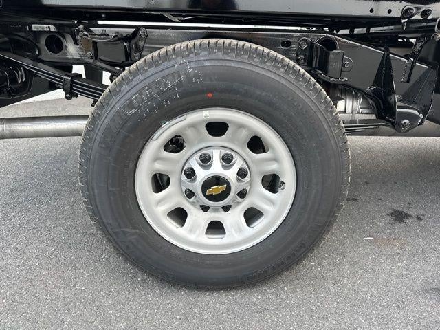 2025 Chevrolet Silverado 3500 HD WT