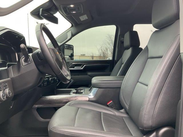 2025 Chevrolet Silverado 3500 HD Crew Cab Long Box 4-Wheel Drive LTZ