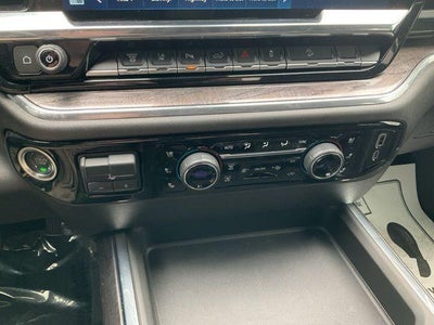 2025 Chevrolet Silverado 3500 HD Crew Cab Long Box 4-Wheel Drive LTZ