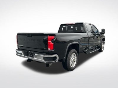 2025 Chevrolet Silverado 3500 HD Crew Cab Long Box 4-Wheel Drive LTZ