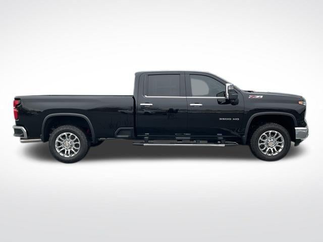 2025 Chevrolet Silverado 3500 HD Crew Cab Long Box 4-Wheel Drive LTZ