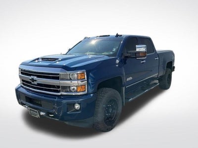 2019 Chevrolet Silverado 3500 HD Crew Cab Standard Box 4-Wheel Drive High Country