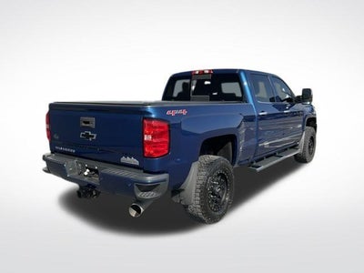 2019 Chevrolet Silverado 3500 HD Crew Cab Standard Box 4-Wheel Drive High Country