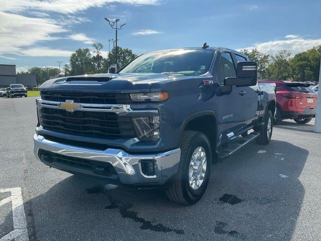 2024 Chevrolet Silverado 2500 HD Crew Cab Standard Box 4-Wheel Drive LT