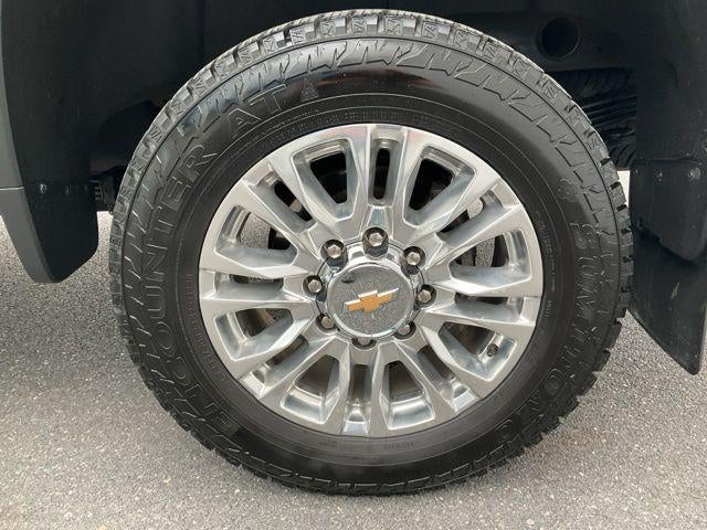 2022 Chevrolet Silverado 2500 HD Crew Cab Long Box 4-Wheel Drive High Country