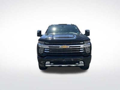 2022 Chevrolet Silverado 2500 HD Crew Cab Long Box 4-Wheel Drive High Country