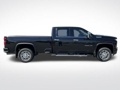 2022 Chevrolet Silverado 2500 HD Crew Cab Long Box 4-Wheel Drive High Country
