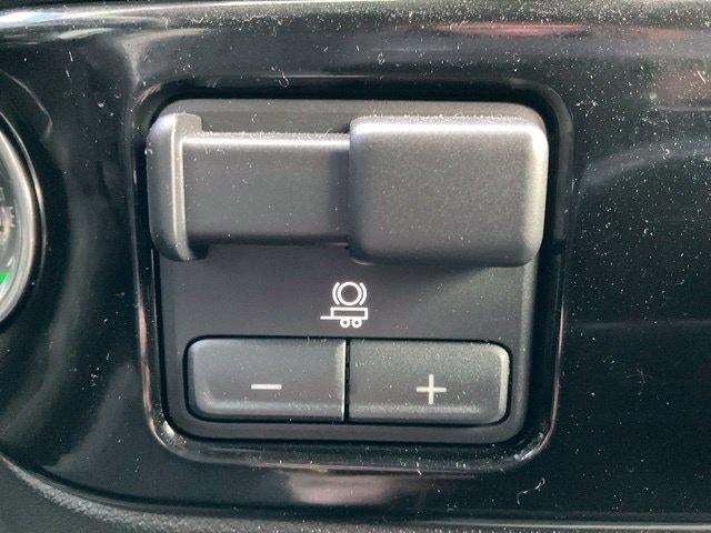 2024 Chevrolet Silverado 3500 HD Crew Cab Long Box 4-Wheel Drive LT