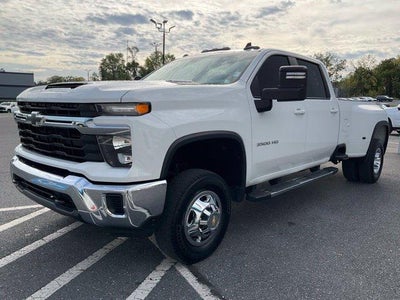 2024 Chevrolet Silverado 3500 HD Crew Cab Long Box 4-Wheel Drive LT