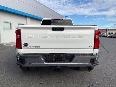 2024 Chevrolet Silverado 3500 HD Crew Cab Long Box 4-Wheel Drive LT