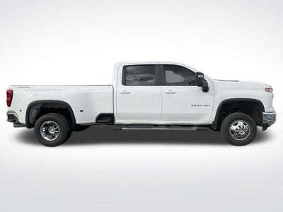 2024 Chevrolet Silverado 3500 HD Crew Cab Long Box 4-Wheel Drive LT