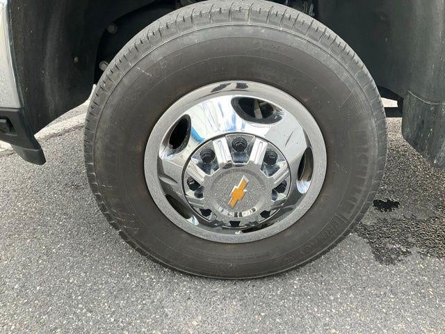 2024 Chevrolet Silverado 3500 HD Crew Cab Long Box 4-Wheel Drive LT