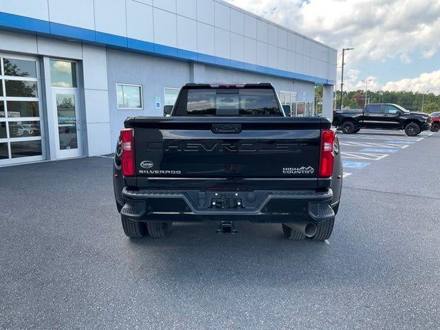 2022 Chevrolet Silverado 3500 HD Crew Cab Long Box 4-Wheel Drive High Country