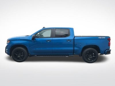 2022 Chevrolet Silverado 1500 Crew Cab Short Box 4-Wheel Drive Custom