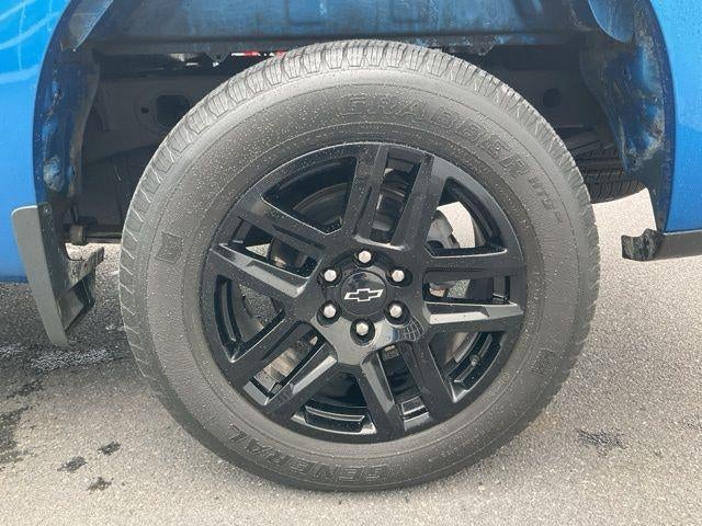 2022 Chevrolet Silverado 1500 Crew Cab Short Box 4-Wheel Drive Custom