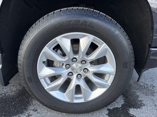 2023 Chevrolet Silverado 1500 Crew Cab Short Box 4-Wheel Drive Custom