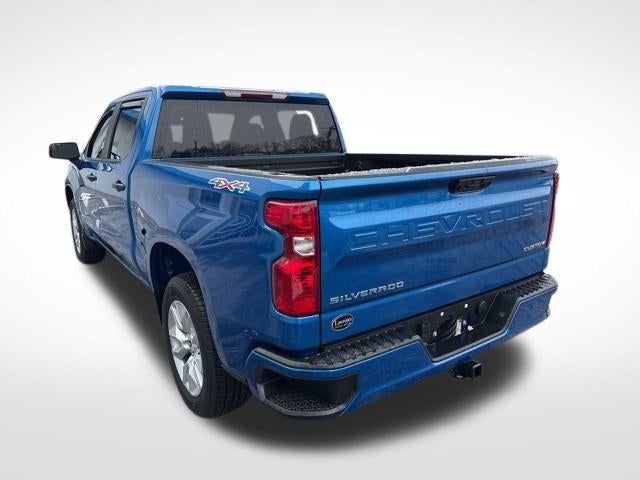 2022 Chevrolet Silverado 1500 Crew Cab Short Box 4-Wheel Drive Custom