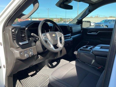 2024 Chevrolet Silverado 1500 Crew Cab Short Box 4-Wheel Drive LT 2FL