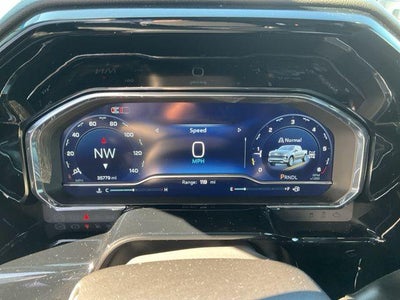 2024 Chevrolet Silverado 1500 Crew Cab Short Box 4-Wheel Drive LT 2FL