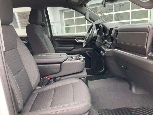 2023 Chevrolet Silverado 1500 Crew Cab Short Box 4-Wheel Drive LT 2FL