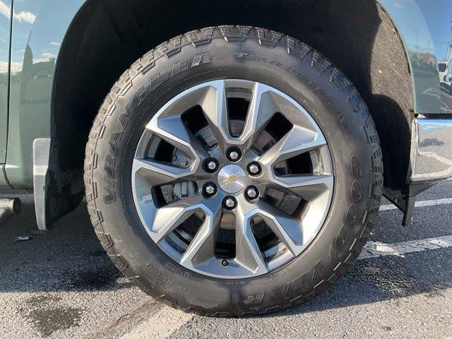 2025 Chevrolet Silverado 1500 Crew Cab Short Box 4-Wheel Drive LT 1LT