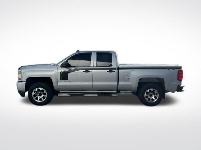 2017 Chevrolet Silverado 1500 Double Cab Standard Box 4-Wheel Drive Custom