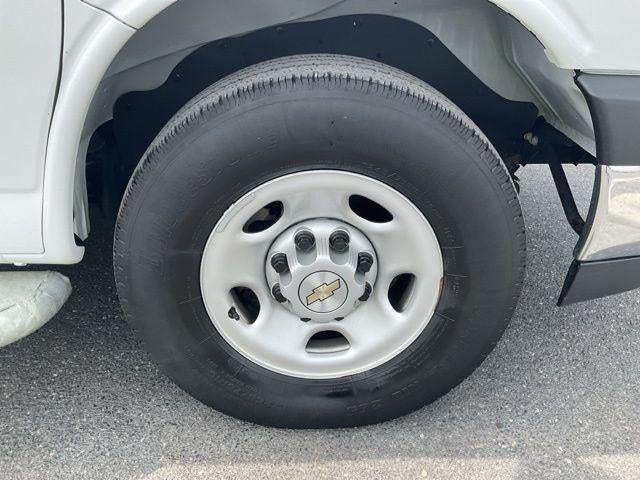 2024 Chevrolet Express Cargo 2500 2500 Regular Wheelbase Rear-Wheel Drive