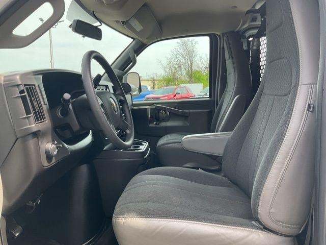 2024 Chevrolet Express Cargo 2500 2500 Regular Wheelbase Rear-Wheel Drive