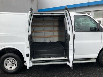 2024 Chevrolet Express Cargo 2500 2500 Regular Wheelbase Rear-Wheel Drive